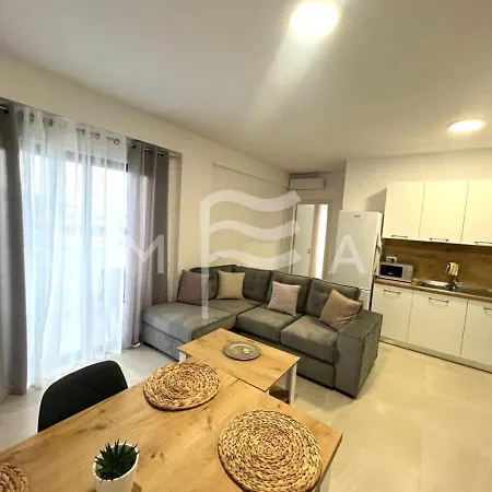 Exquisite 703 Inn
